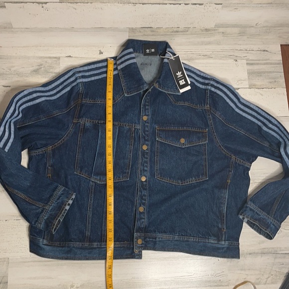NWT Ivy Park Rodeo Unisex Oversized Denim Jacket - Sold Out Everywear - Picture 11 of 12